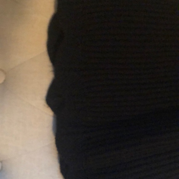 Black pull-on sweater skirt - Picture 7 of 8